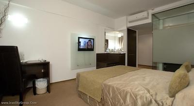 امورگوس بوتیک هتل