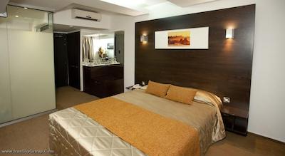 امورگوس بوتیک هتل