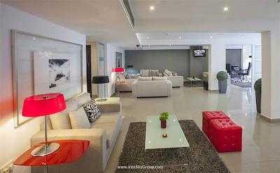 امورگوس بوتیک هتل