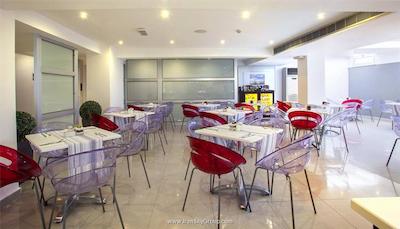 امورگوس بوتیک هتل