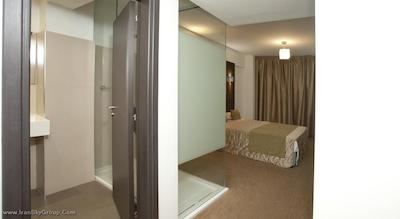 امورگوس بوتیک هتل