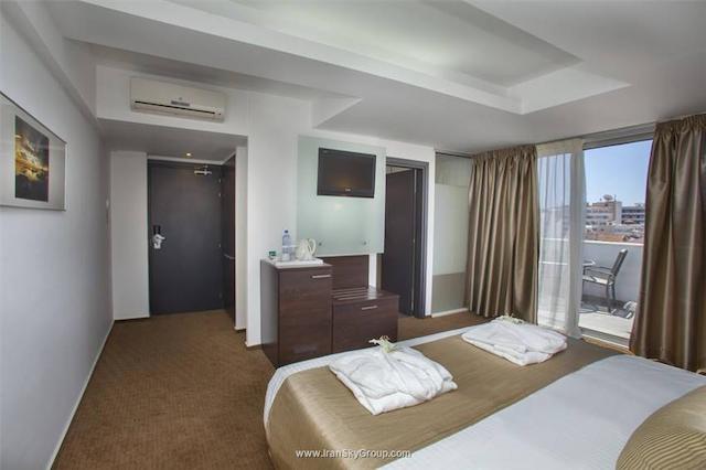 امورگوس بوتیک هتل