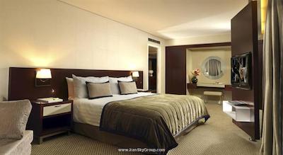 آتناوم اینترکنتینانتال