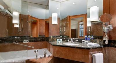 هیلتون چونگ کینگ