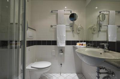 اینترسیتی هتل دوسلدرف