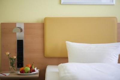 اینترسیتی هتل دوسلدرف