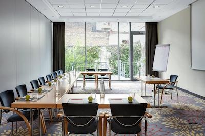 اینترسیتی هتل دوسلدرف