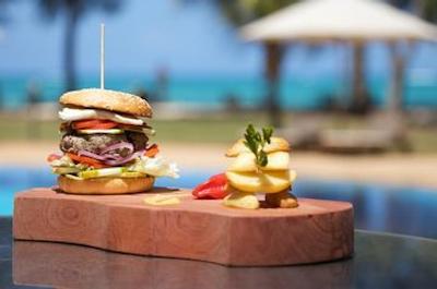 بلوبی بیچ ریزورت اند اسپا