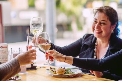 مترو هتل پرت سیتی