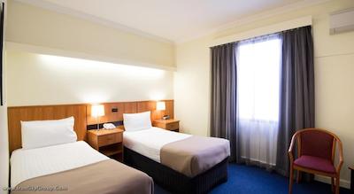 مترو هتل پرت سیتی