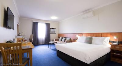 مترو هتل پرت سیتی