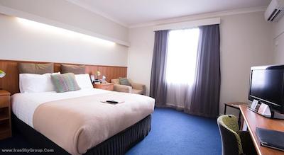 مترو هتل پرت سیتی