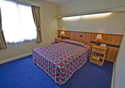 مترو هتل پرت سیتی