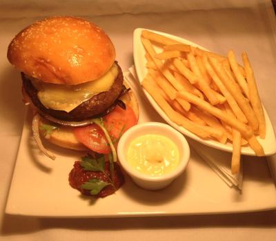 مترو هتل پرت سیتی