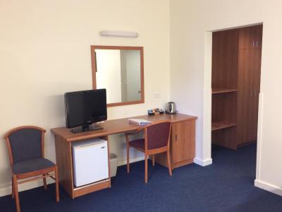 مترو هتل پرت سیتی