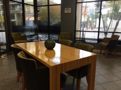 مترو هتل پرت سیتی