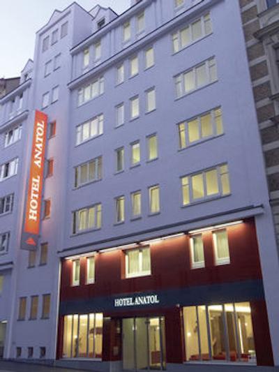 آستریا ترند آناتول