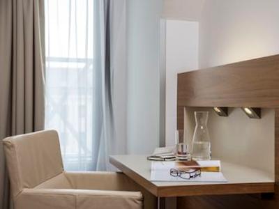 آستریا ترند آناتول