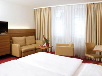 آستریا ترند آناتول