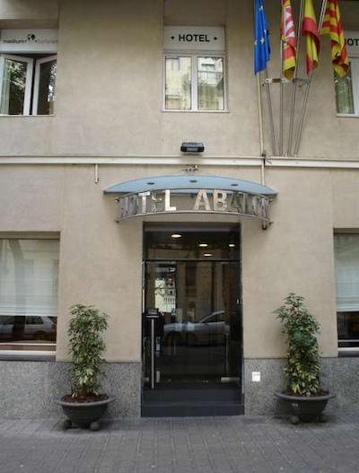 اچ ‌تاپ بی ‌سی ‌ان سیتی هتل