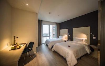 لیبرتی سنترال سایگون ریورساید