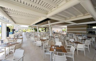 کنکورد دلوکس ریزورت