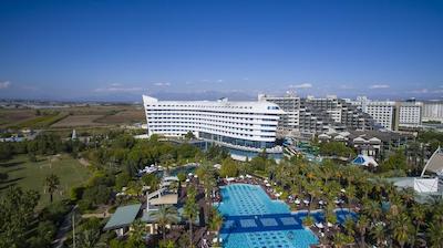 کنکورد دلوکس ریزورت