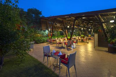 کنکورد دلوکس ریزورت