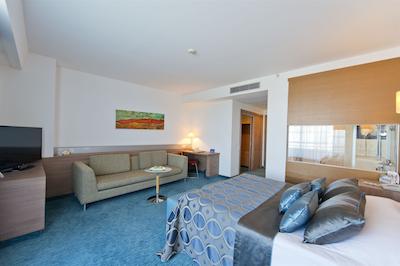 کنکورد دلوکس ریزورت