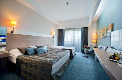 کنکورد دلوکس ریزورت