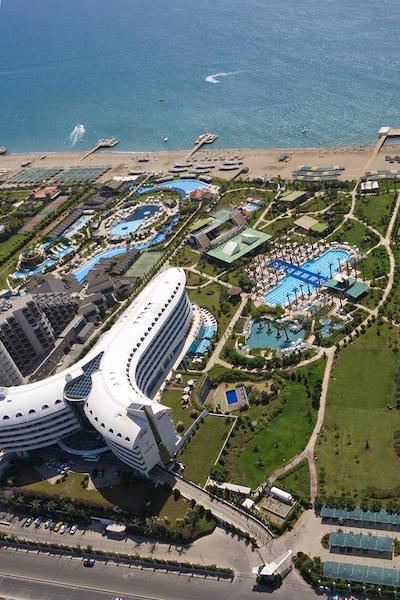 کنکورد دلوکس ریزورت