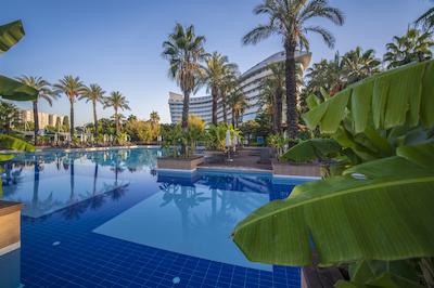 کنکورد دلوکس ریزورت