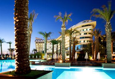 کنکورد دلوکس ریزورت