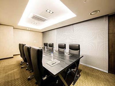 گلدن سئول هتل