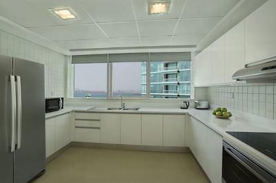 دابل تری بای هیلتون هتل دبی-جمیرا بیچ