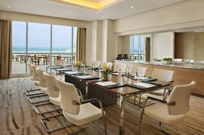 دابل تری بای هیلتون هتل دبی-جمیرا بیچ