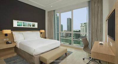 دابل تری بای هیلتون هتل دبی-جمیرا بیچ