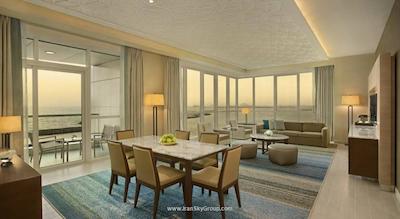 دابل تری بای هیلتون هتل دبی-جمیرا بیچ