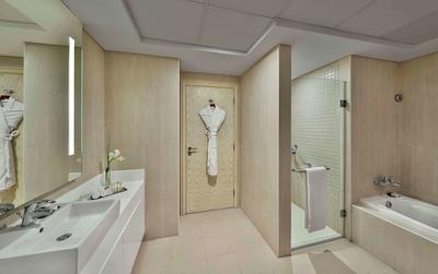 دابل تری بای هیلتون هتل دبی-جمیرا بیچ