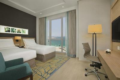 دابل تری بای هیلتون هتل دبی-جمیرا بیچ