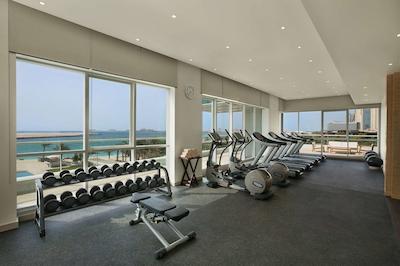 دابل تری بای هیلتون هتل دبی-جمیرا بیچ