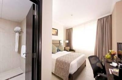 رویال ریویرا هتل