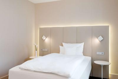 ان‌ اچ کالکشن فرانکفورت سیتی