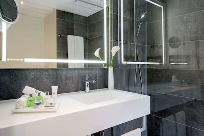 ان‌ اچ کالکشن فرانکفورت سیتی