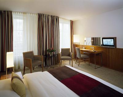 کی کی ماریا تریسیا