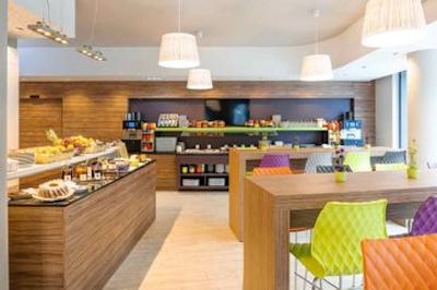 آیبیس استایلز وین سیتی هتل