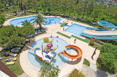 گرند پرستیژ هتل اند اسپا-ساید