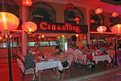 جیهان تورک هتل