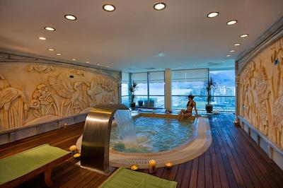 کراون پلازا آنتالیا