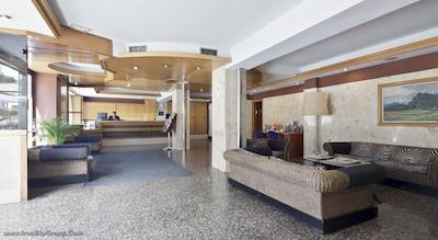 هتل اوتو هوگار